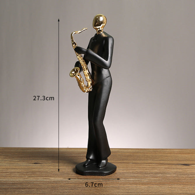 Minimalism - simple statues in various forms