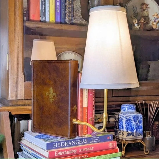 The "Classic" Literary Lamp - Battery Powered