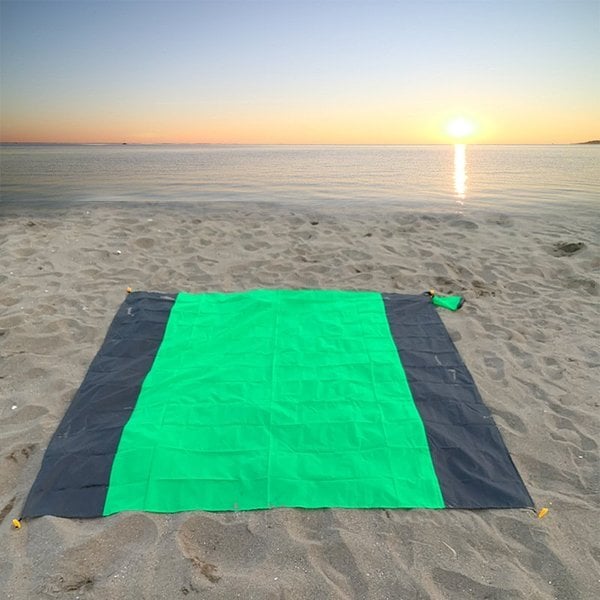 🔥Summer Hot Sale🔥Sandproof Beach Blanket (With 4 Anchor Stakes)