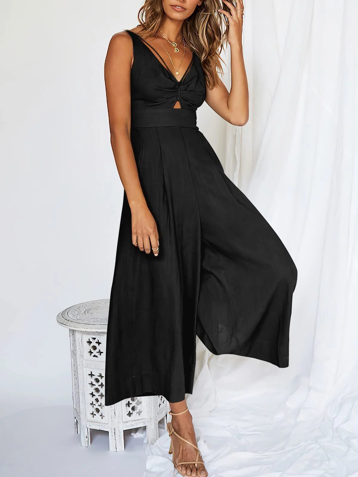 2024 New V Neck Cutout Wide Leg Jumpsuits(❤️Buy 2 Free Shipping❤️)