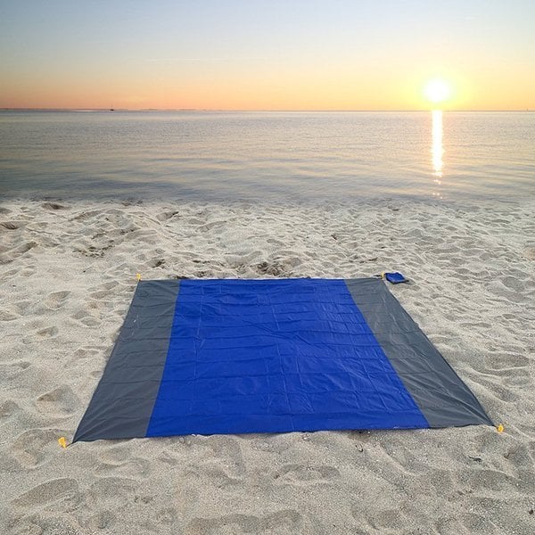 🔥Summer Hot Sale🔥Sandproof Beach Blanket (With 4 Anchor Stakes)