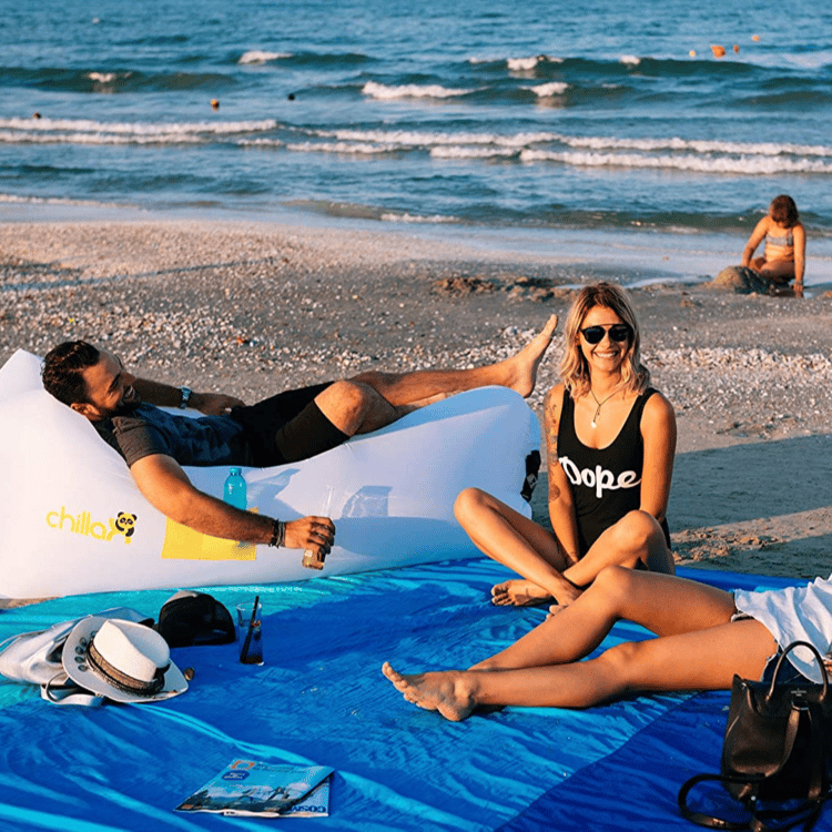 🔥Summer Hot Sale🔥Sandproof Beach Blanket (With 4 Anchor Stakes)