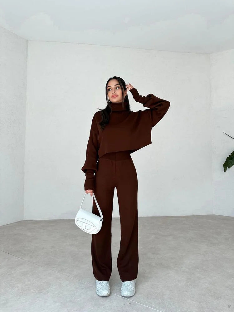 TURTLENECK GLOVE KNIT SUIT