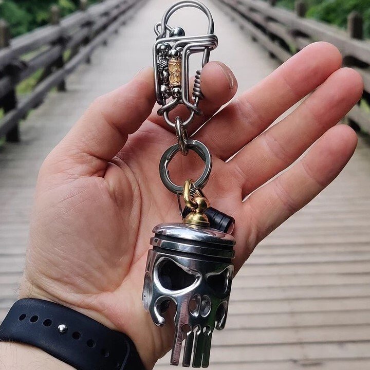 💀Piston art skull keychain [pendant/flashlight/bottle opener]