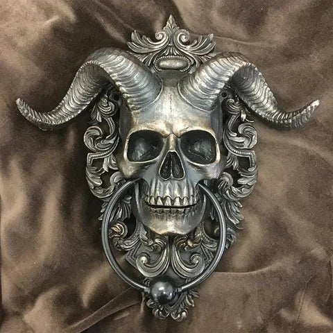 ☠️😈Horned God Skull Hanging Door Knocker