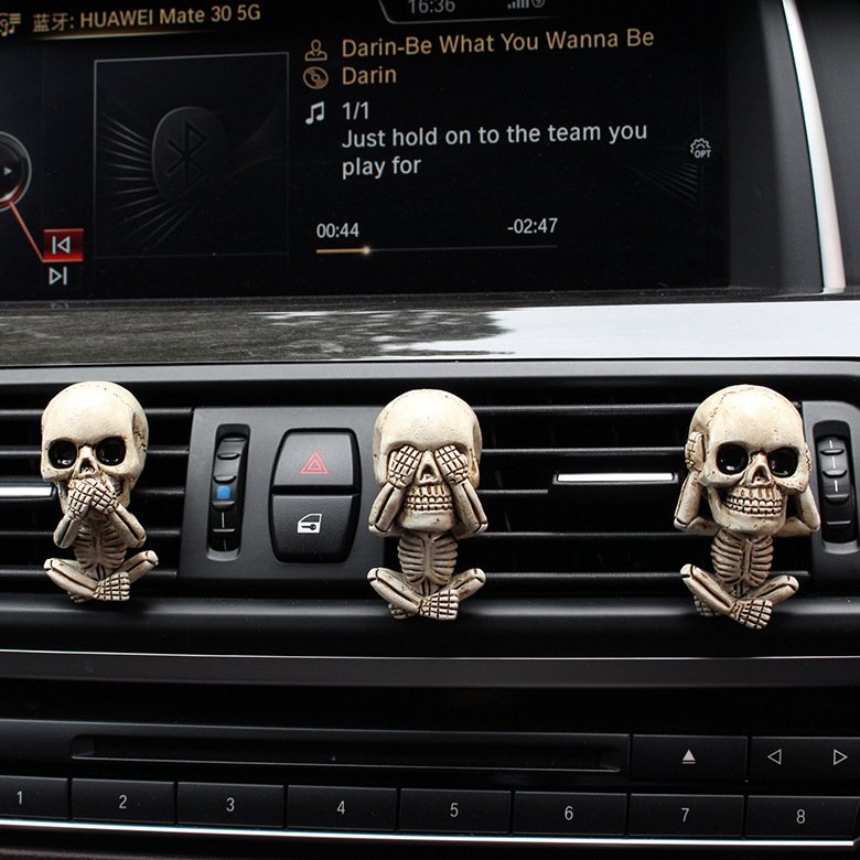 🎃 EVIL SKULLS WITH AIR FRESHENER