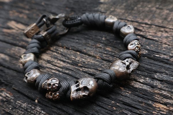 🏴‍☠💀The Skull Army Paracord Bracelet📿