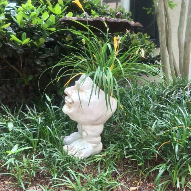 Mugglys Face Statue Planter