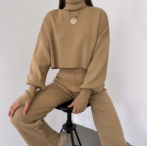 TURTLENECK GLOVE KNIT SUIT