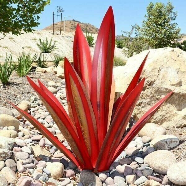 Waterproof Solar Garden Agave Lamp🌵Anti-rust Metal Led Tequila Agave Plant-Perfect for garden