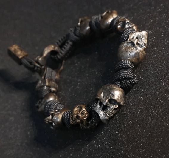 🏴‍☠💀The Skull Army Paracord Bracelet📿