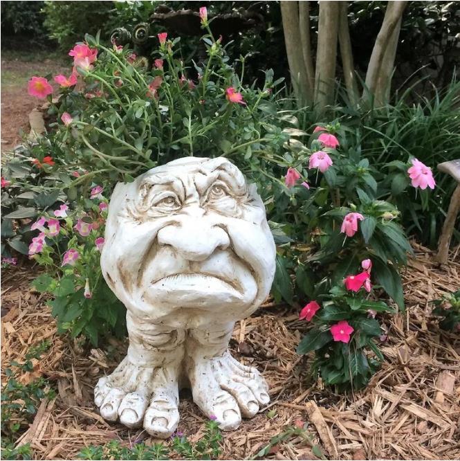 Mugglys Face Statue Planter