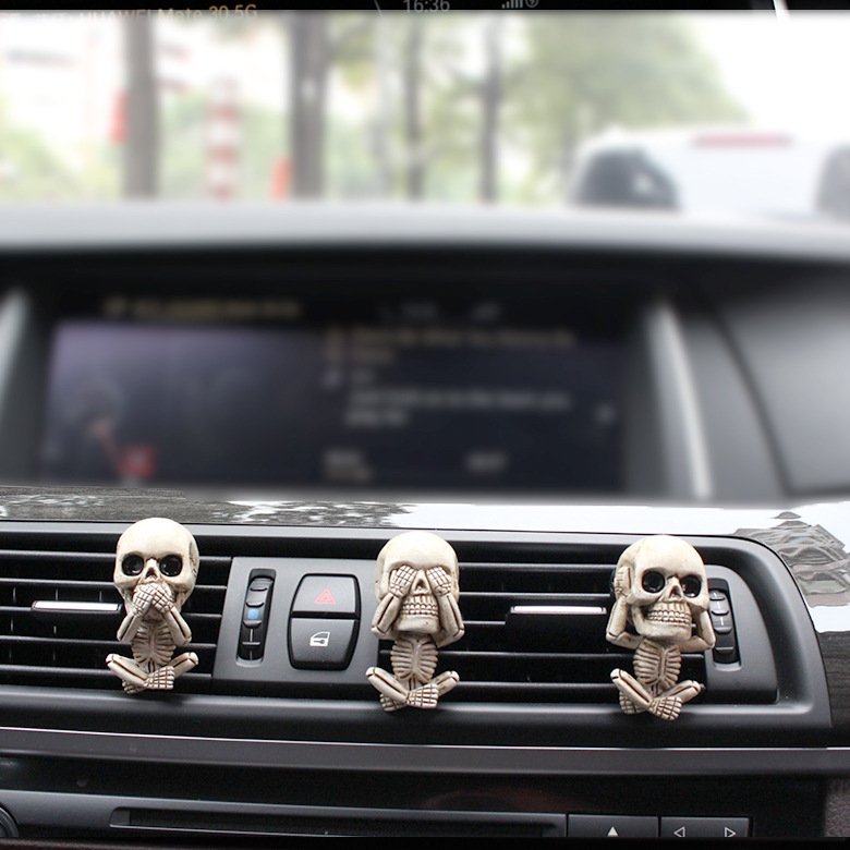 🎃 EVIL SKULLS WITH AIR FRESHENER