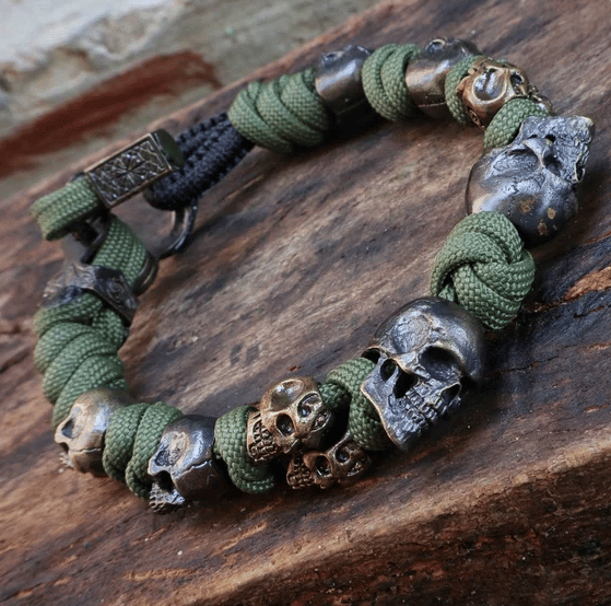 🏴‍☠💀The Skull Army Paracord Bracelet📿